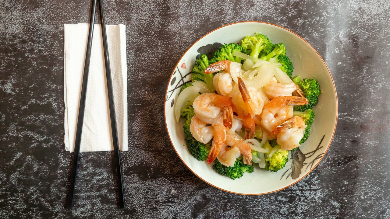 Wok Fry King Prawn with Broccoli