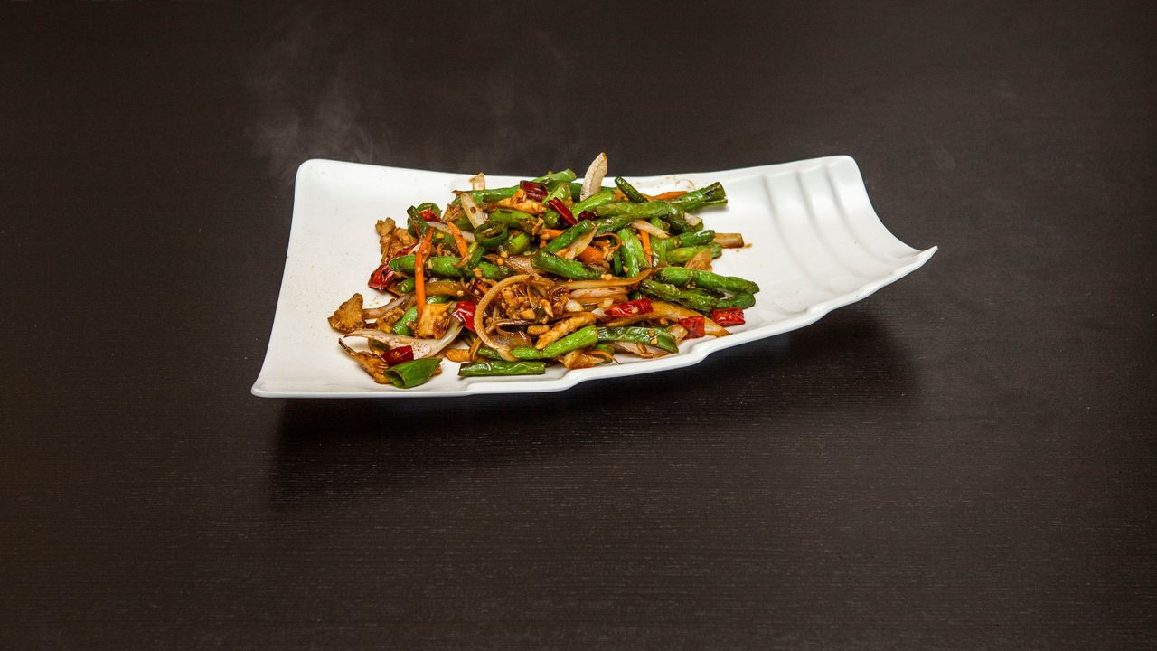 Stir-Fried Chicken in Black Bean Sauce