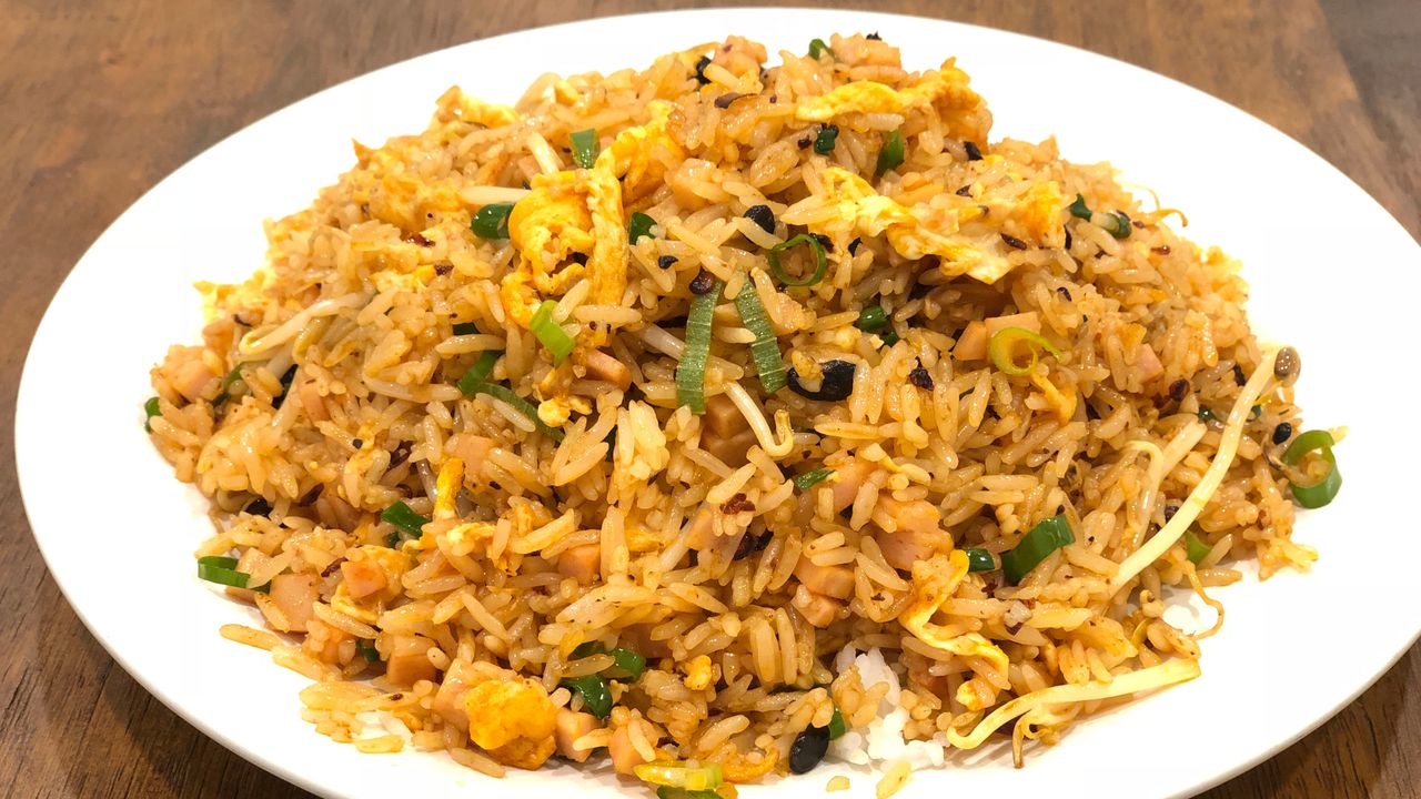 H161. Old Godmother Spicy  Fried Rice