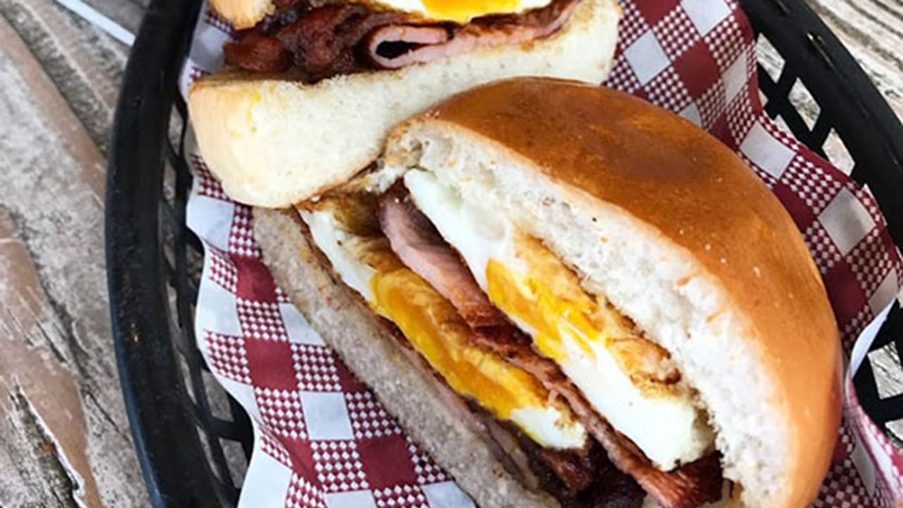 Bacon & 2 Egg Roll
