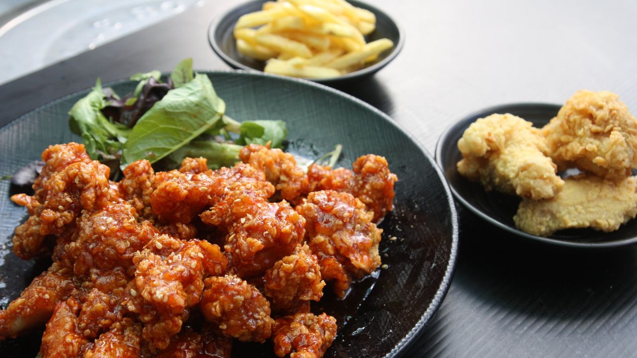 Sweet Chilli Boneless Chicken and Chicken Wings (3 Pieces)