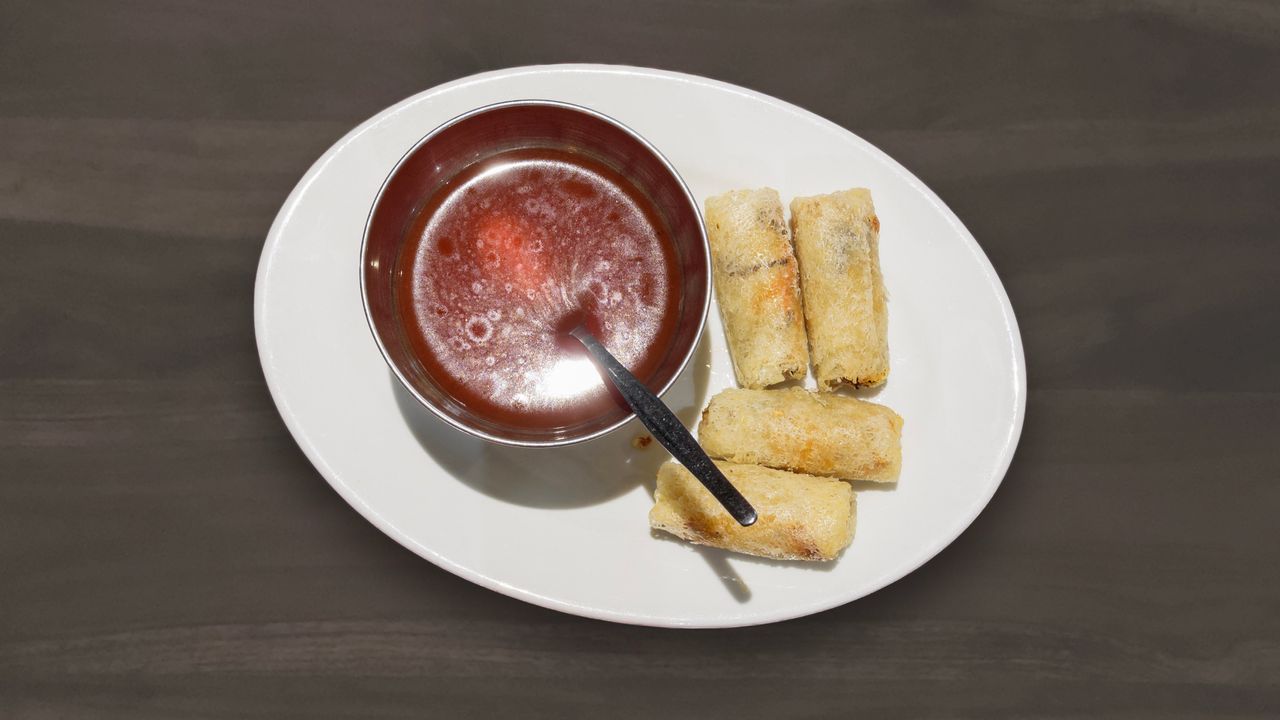 Shrimp and Crab Net Spring Roll (4 Pieces)