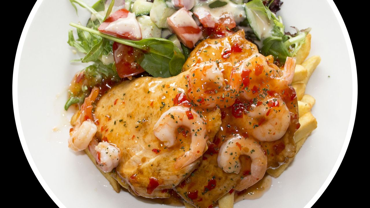 Chef Special Sauce with Meat From the Grill Meal (Chicken Fillet)