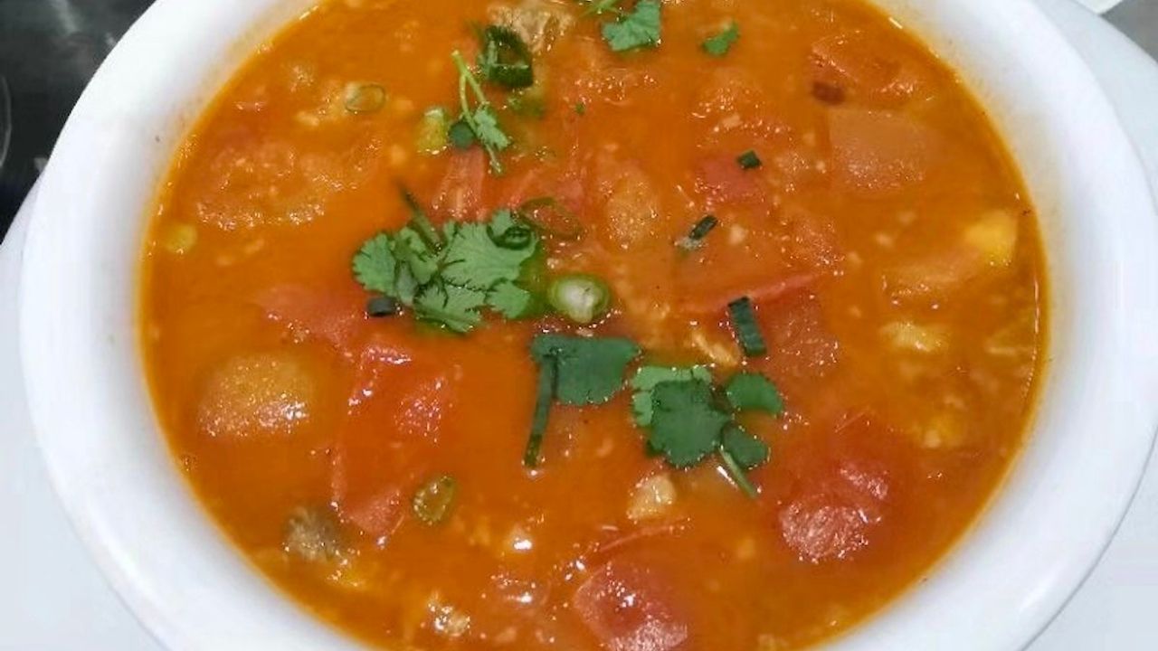 Stewed Beef Sirloin with Tomato