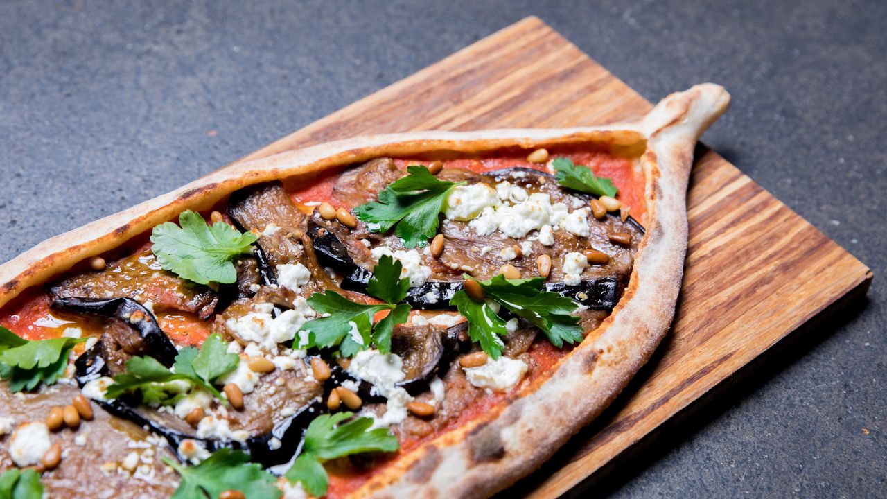 Shams of Tabriz Pizza (V)