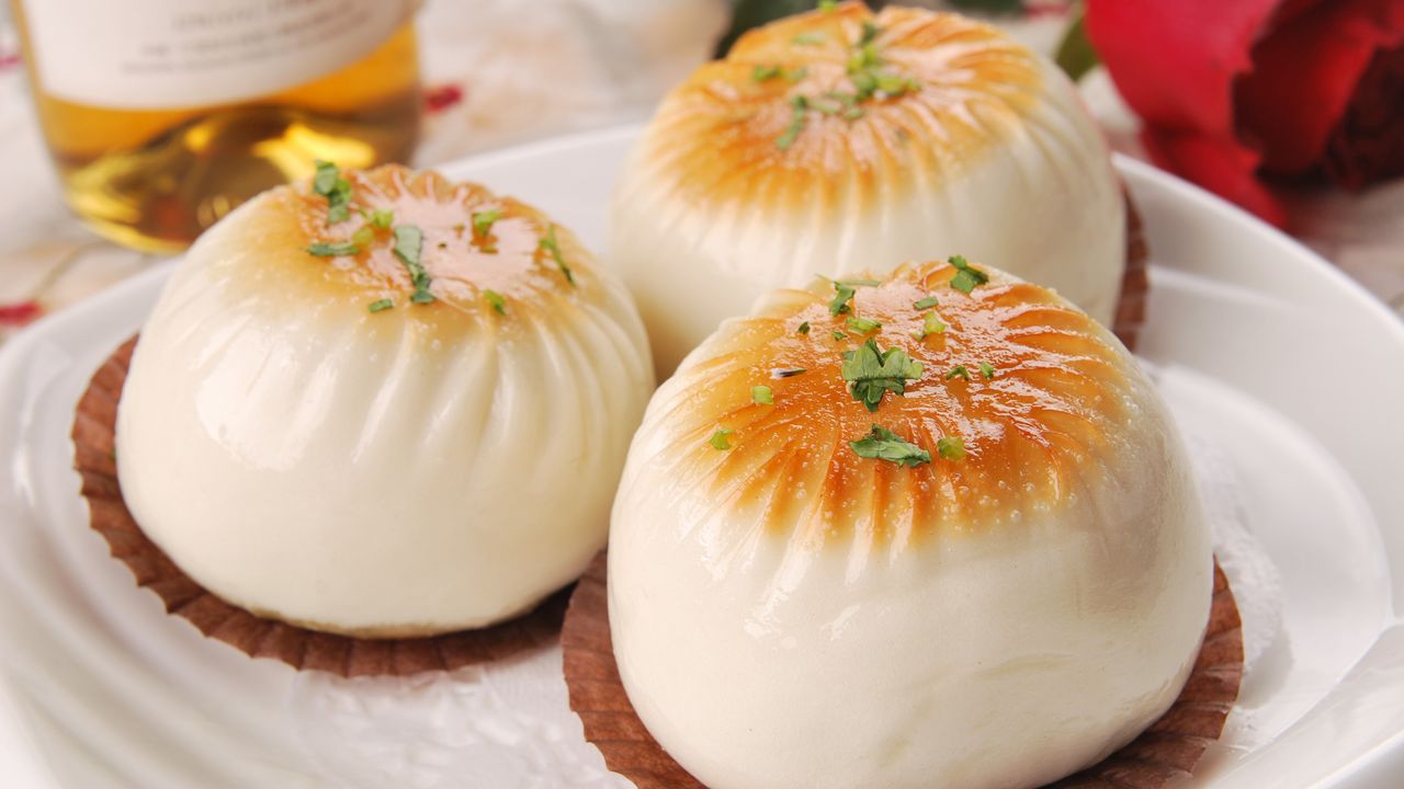 Lettuce Delight (San Cha Bao)  1pcs