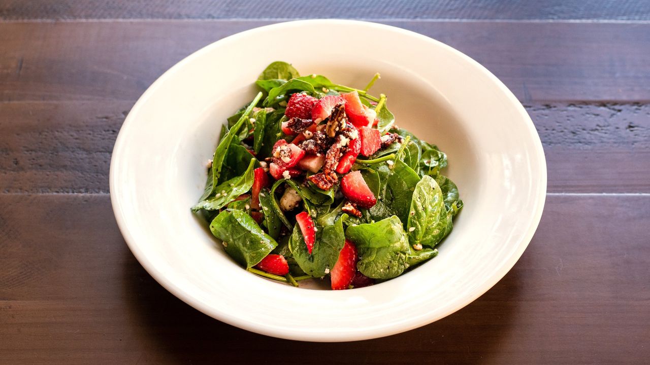 Spinach and Strawberry Salad