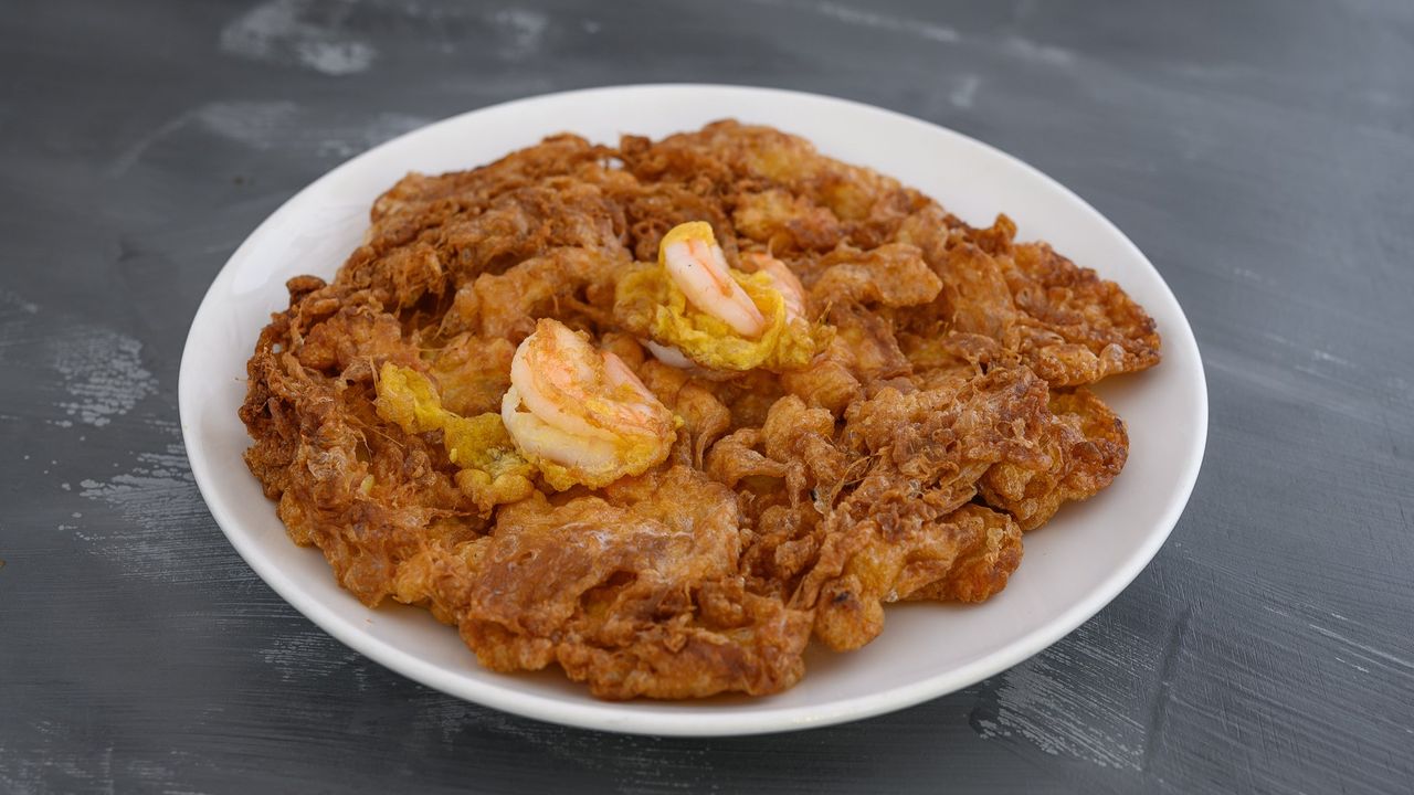 Dodee's Kai Jeaw (served w/ complimentary rice)