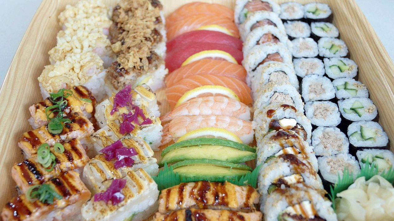 Sushi Platter B (54 Pc)