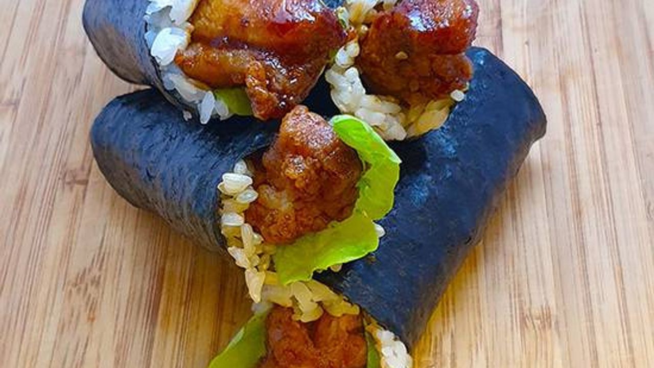 Sushi - Chicken box (4 rolls)