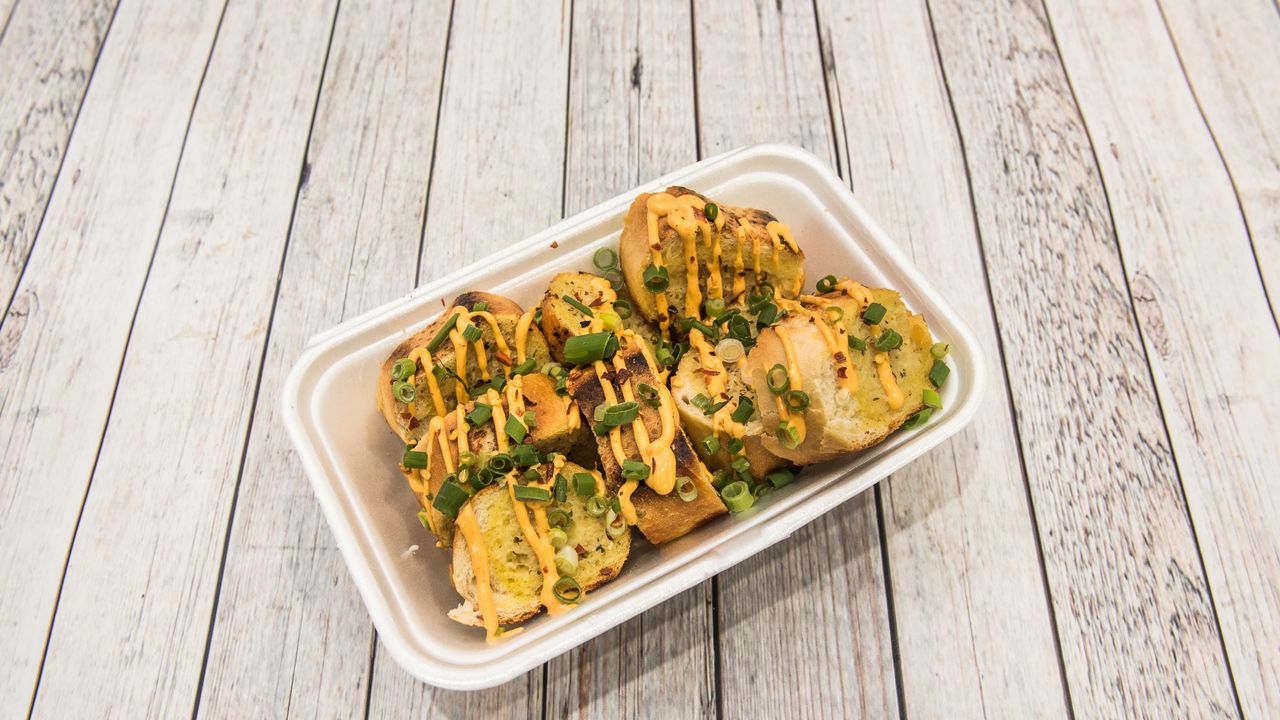 Cyclops Special Garlic Bread