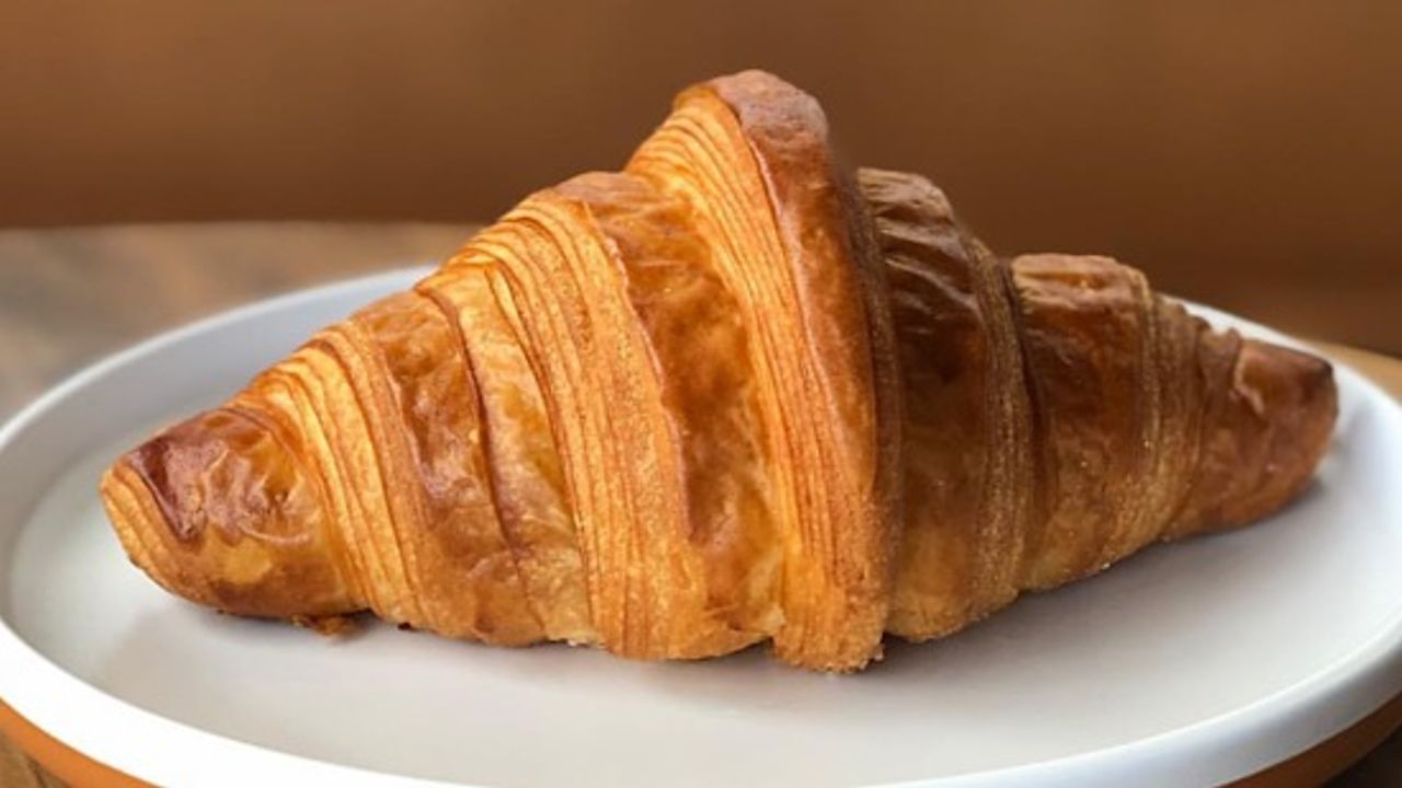 Plain Croissant