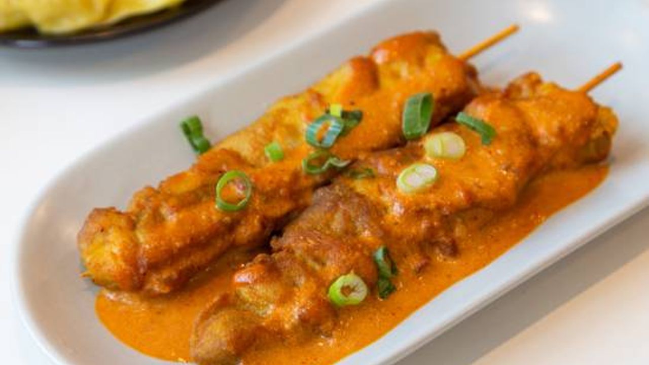 Chicken Satay Skewers with Peanut Sauce