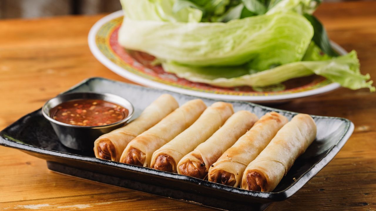 Veg Spring Rolls (5pcs)