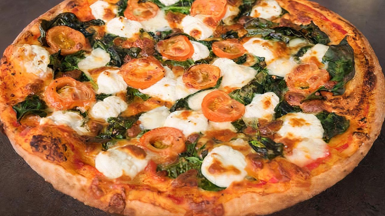 Julie's Margherita Pizza (LARGE)