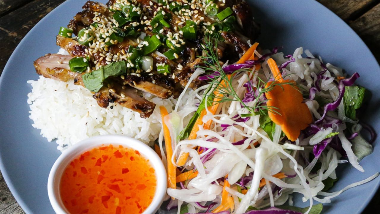Charcoal Grilled Chicken and Apple Fresh Rice Paper Rolls (2)