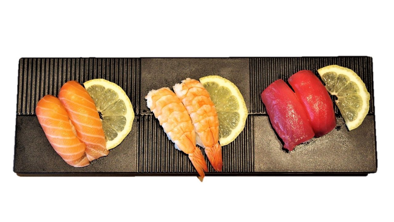 Small Sushi Set with Tuna (6 Pieces)