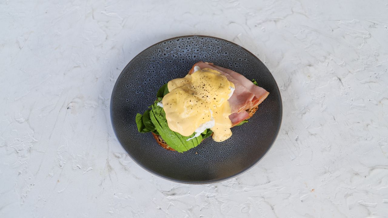 Eggs Benny