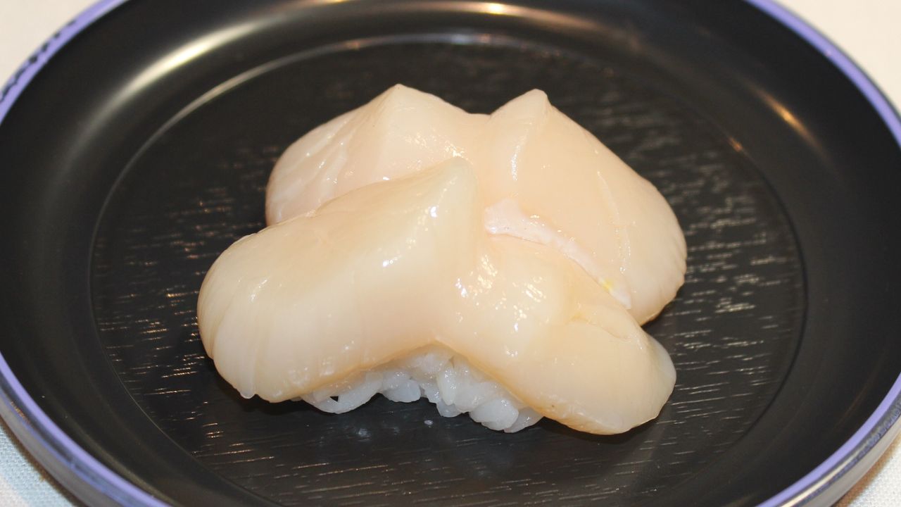 Scallop sushi 2pcs