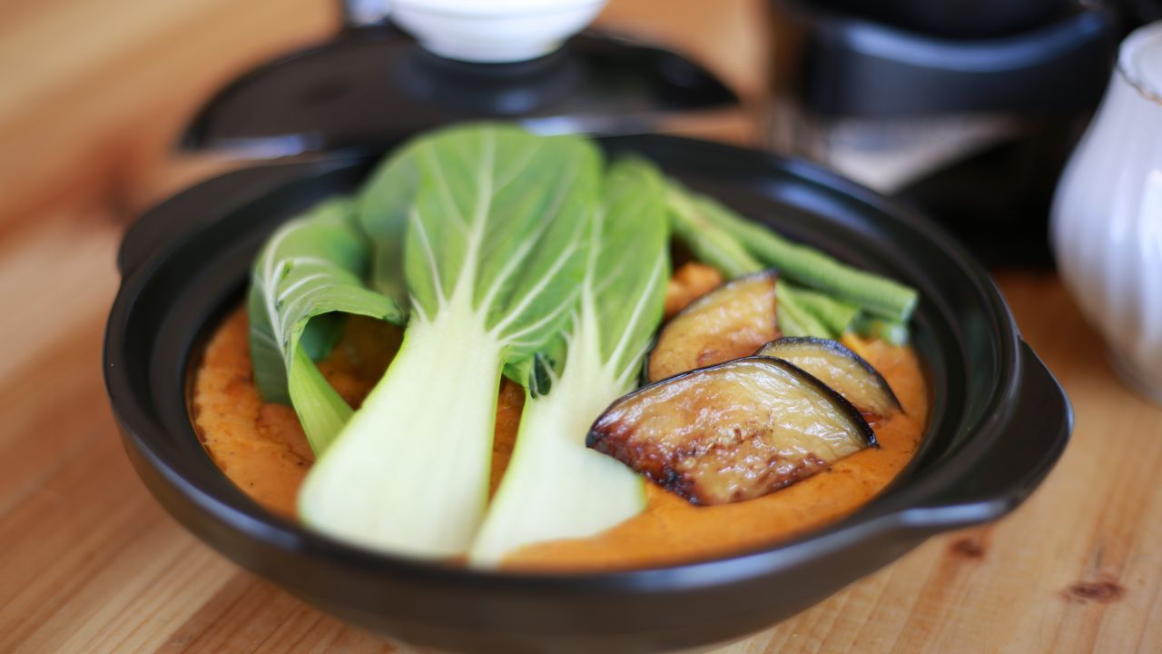 D21. Beef Kare-kare