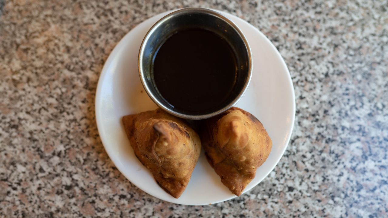 Samosa (V) (2pcs)