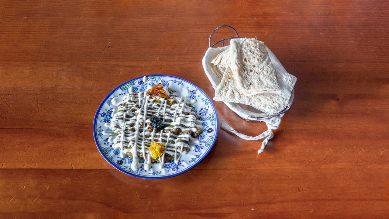 Kashk-e-bademjan