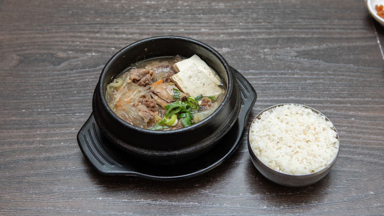 Beef Bone Soup (Non Spicy Shredded Beef Soup)