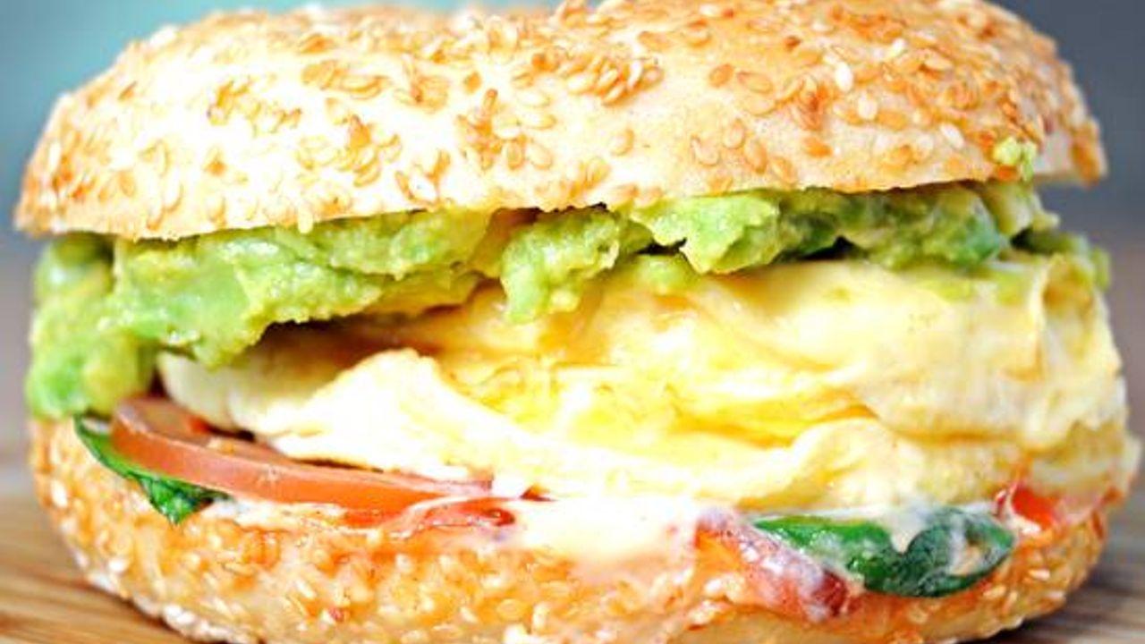Avo & Scrambled Egg Bagel
