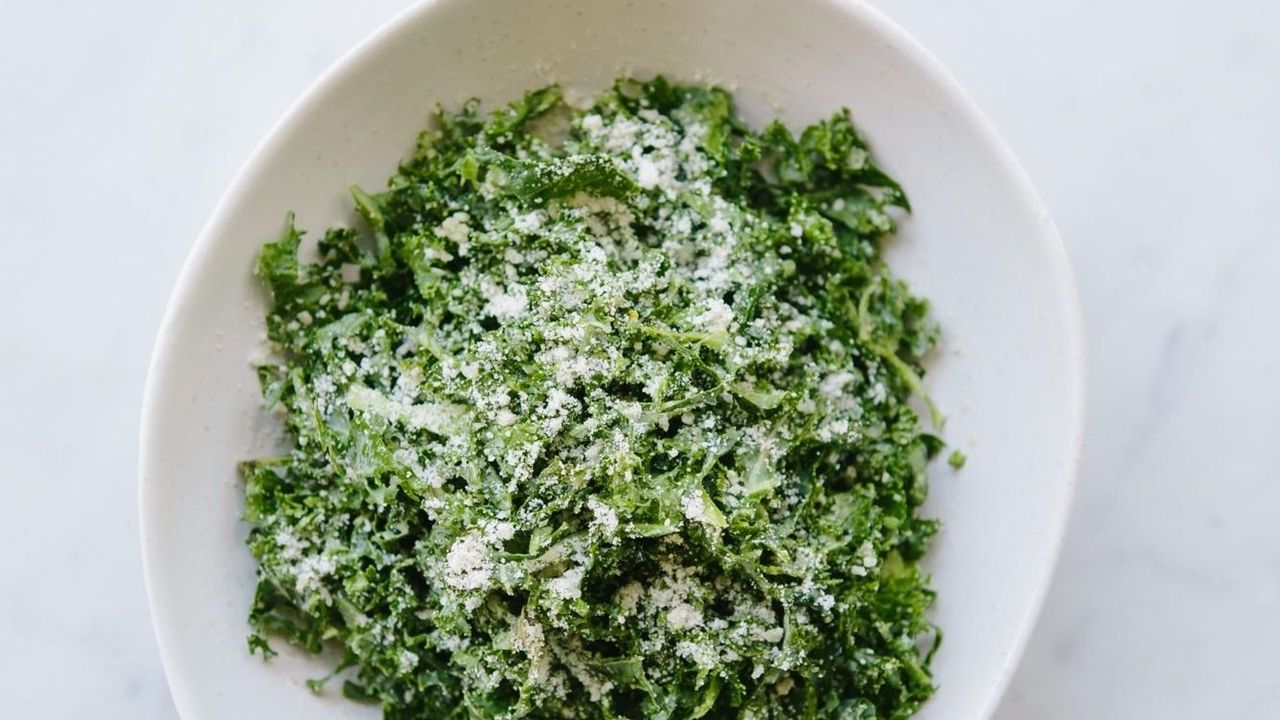 Kale Chicken Caesar (V) (DF) (NF) (GF)