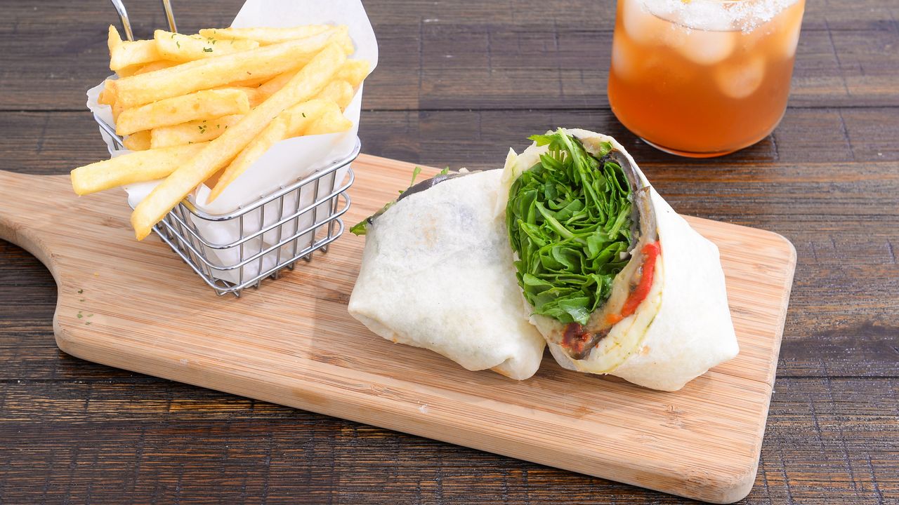 Halloumi & Roasted Veggie Wrap (V)