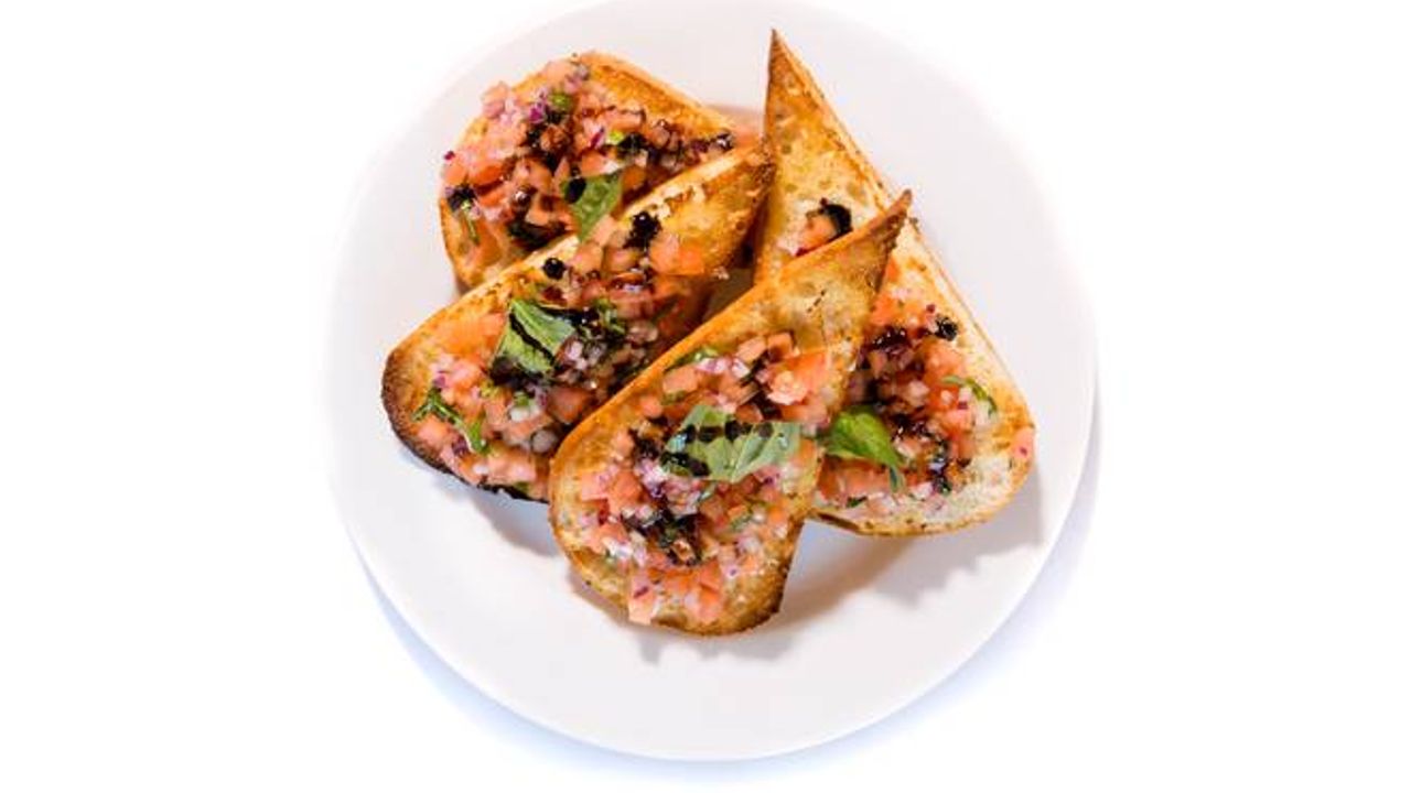 Tomato Bruschetta Flat Bread