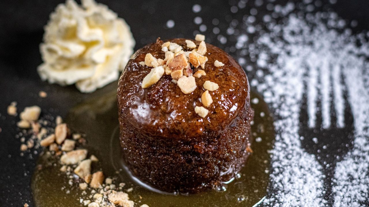 Sticky Date Pudding