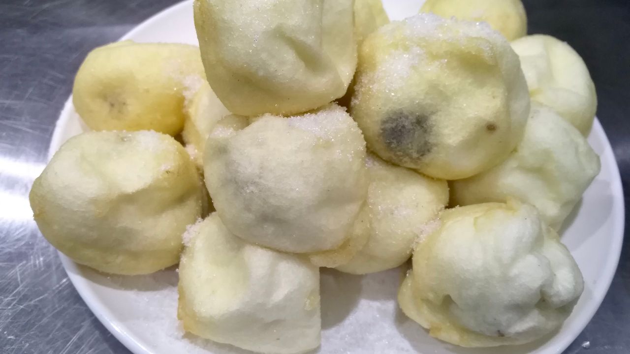 Deep Fried Egg White with Red Bean Filling