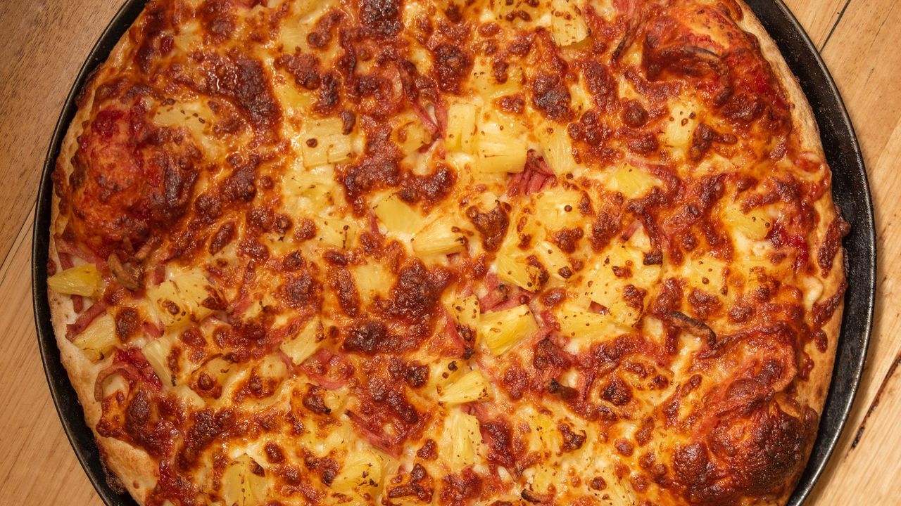 Hawaiian Pizza