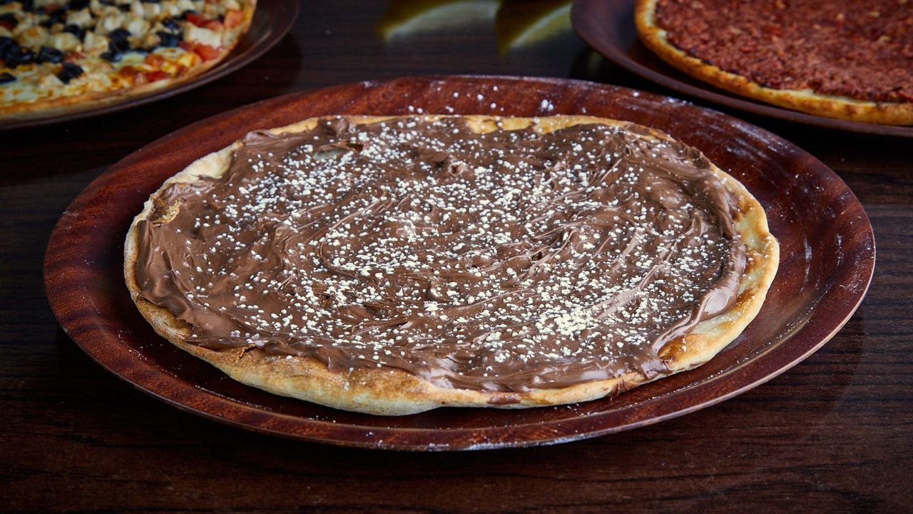 Nutella Pizza