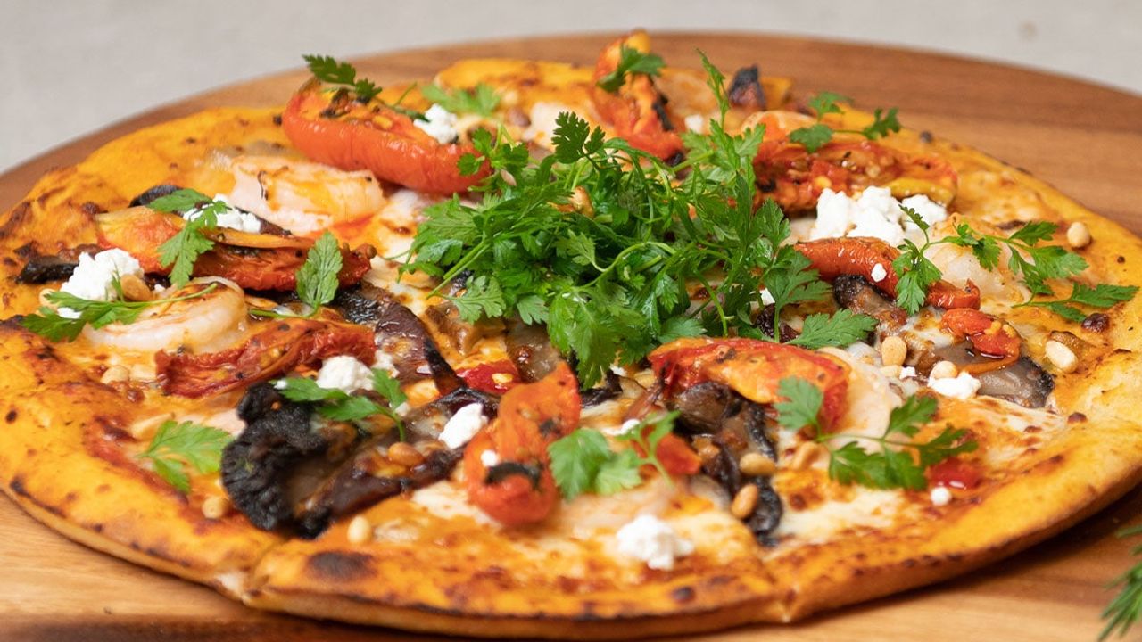 Sweet Chilli Prawn Pizza