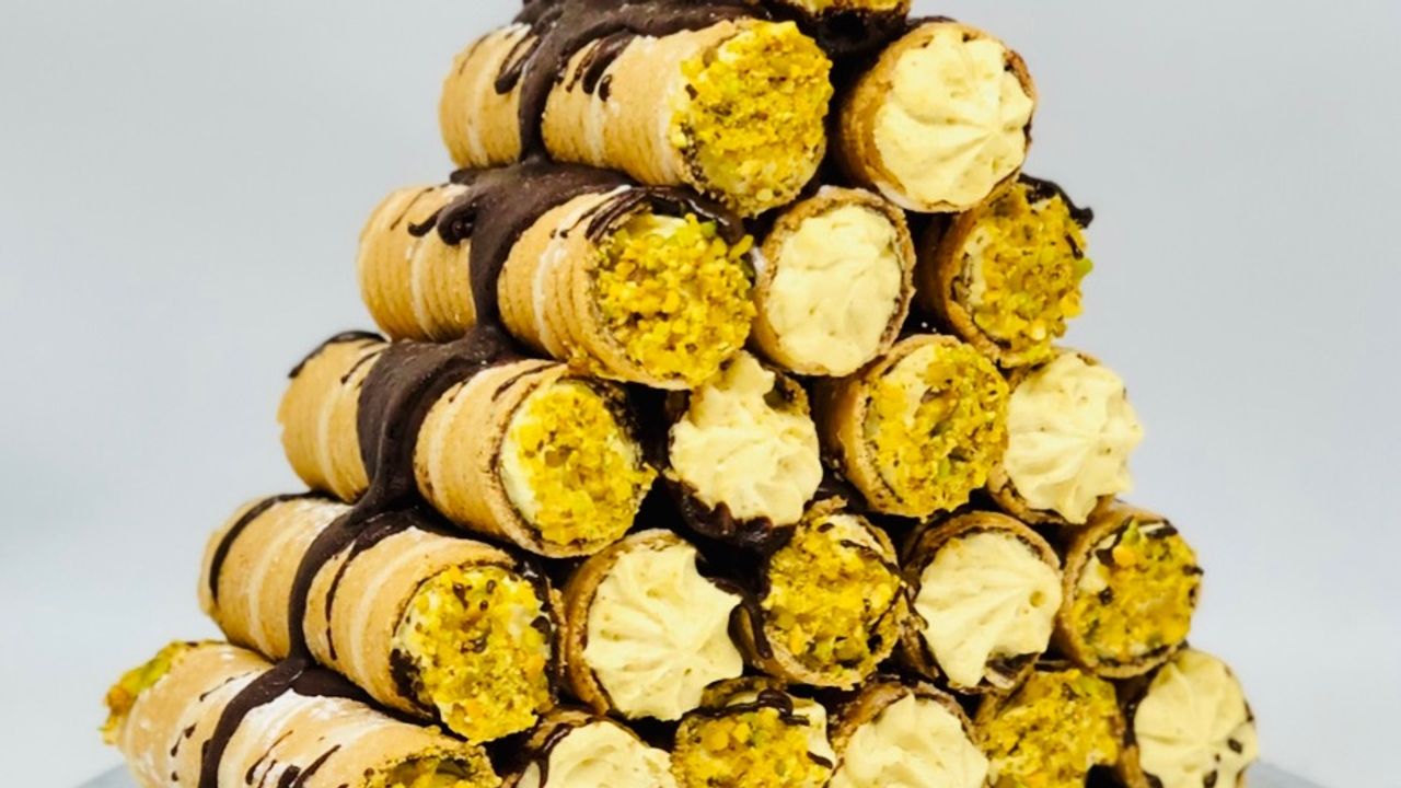 Cannoli Pyramid Semifreddo