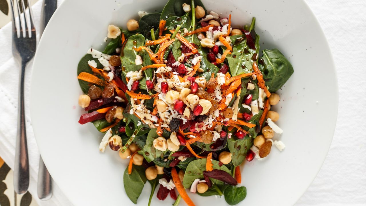 Divan Spinach Beetroot Salad