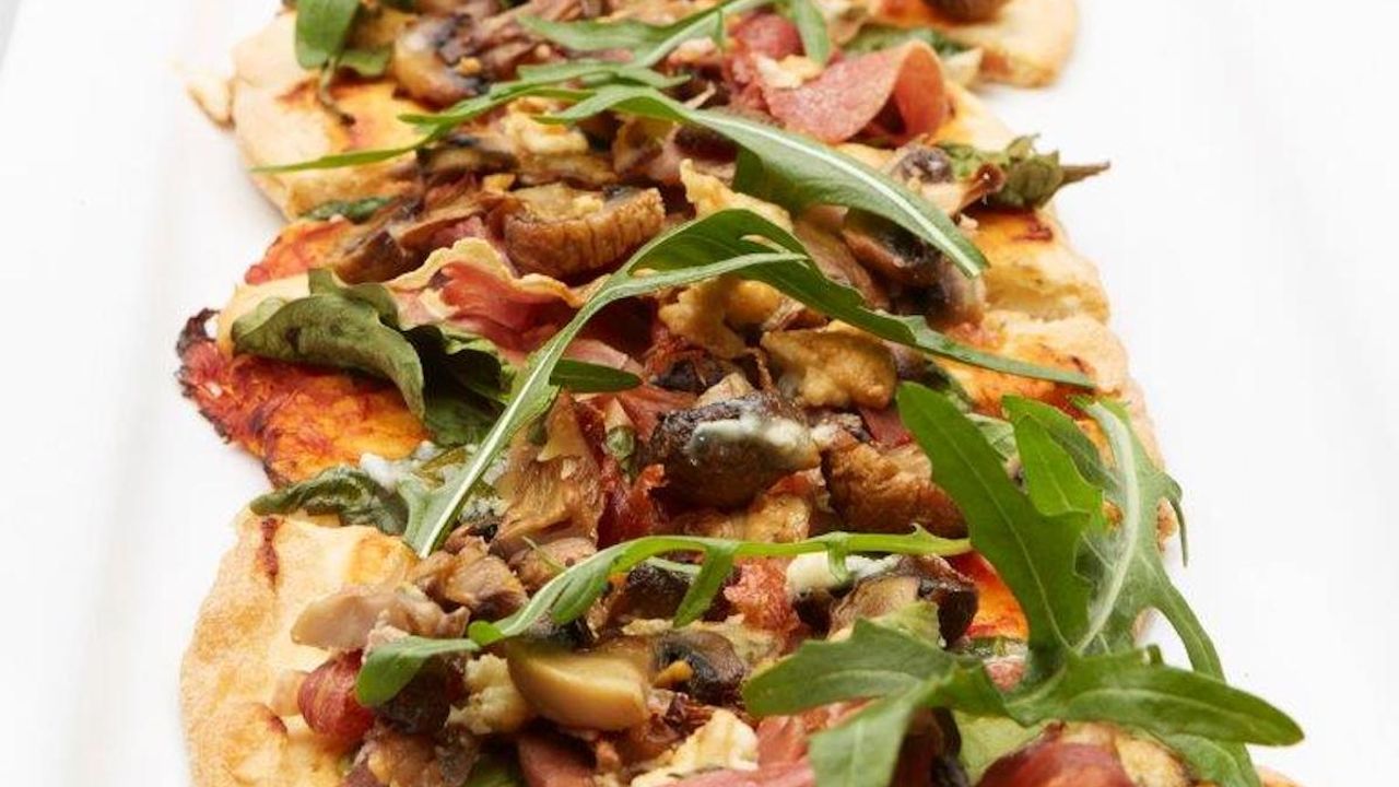 Roasted Mushroom, Prosciutto & Gorgonzola Pizza