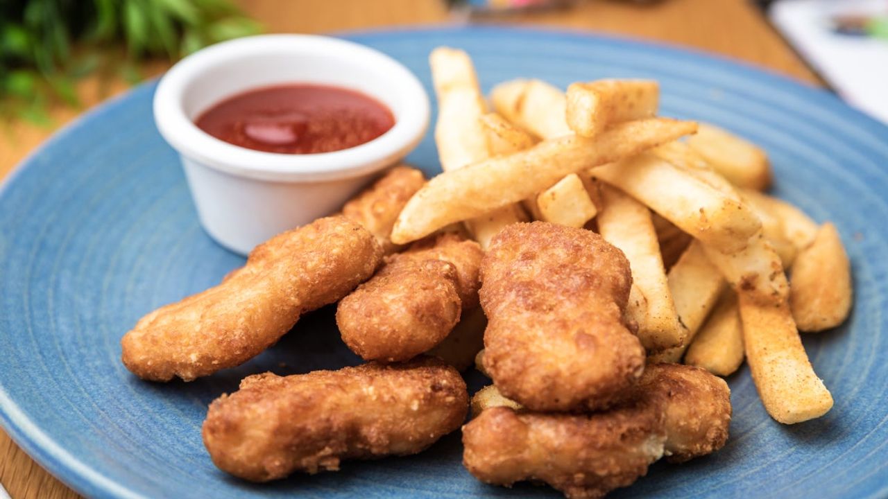 Chicken Nuggets and Chips