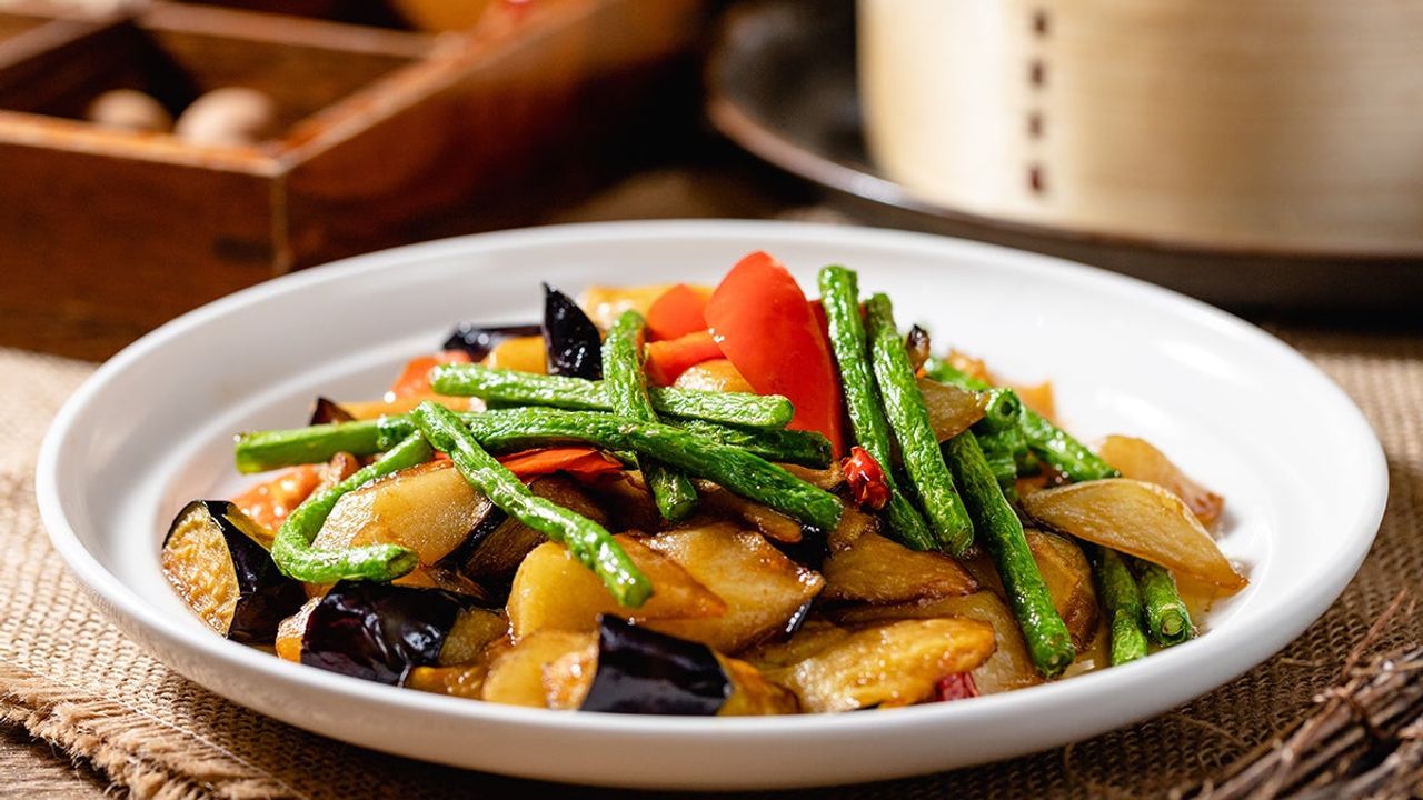 Fried Potato, Eggplant and Capsicum  地三鲜