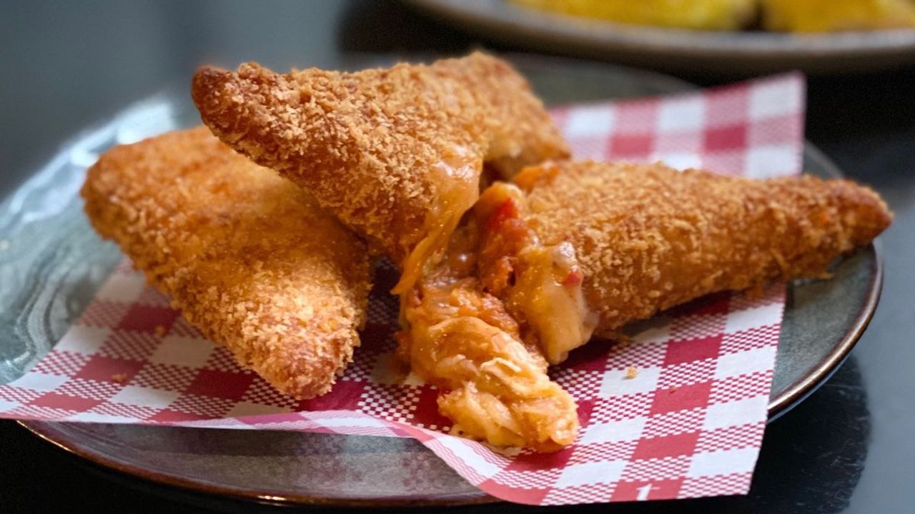 Chilli Crab & Cheese "Jaffle Pan"