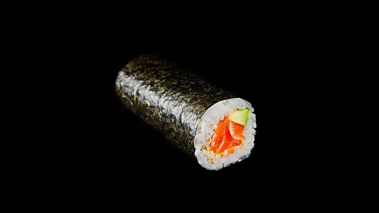 Salmon & Avocado White Rice Handroll