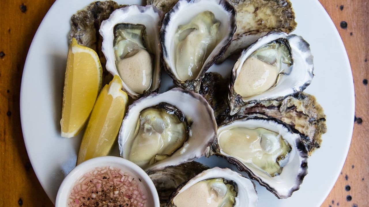 1/2 Doz Sydney Rock Oysters, Sauce Mignonette