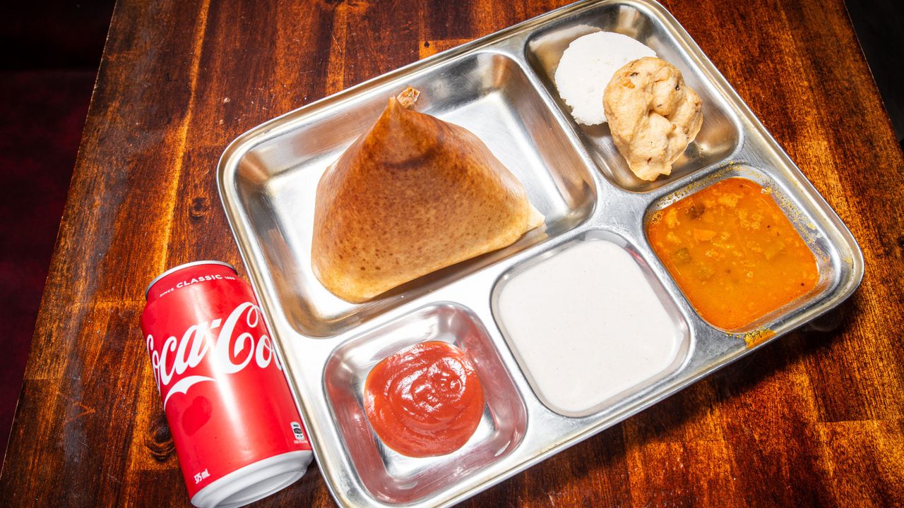 Masala Dosa, Idly & Vada with Coke