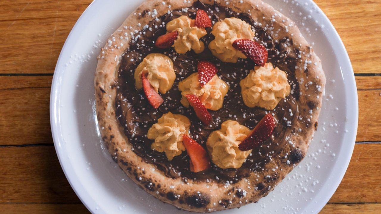 Nutella Pizza
