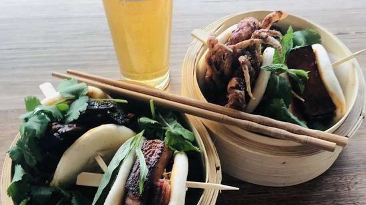 Soft Shell Crab Bao (1)