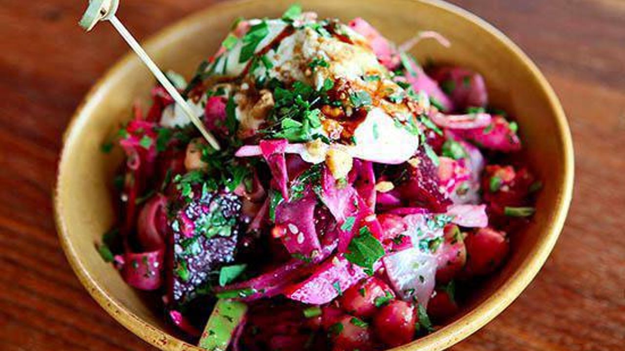 Remolacha Y Garbanzo Salad