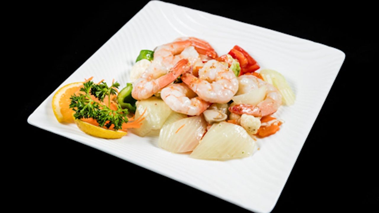 Garlic King Prawns with Vegetables