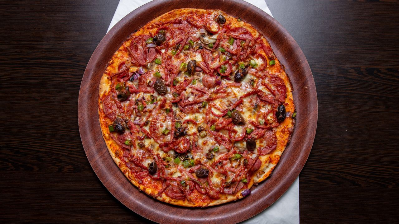 Memo's Special Pizza